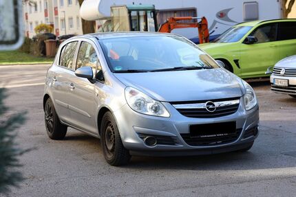Opel Corsa 157.000 km 2.490 &euro; München 81369