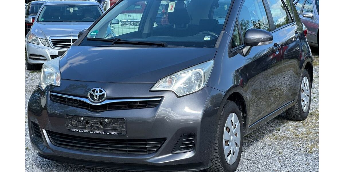 Toyota Verso-S 153.000 km 4.100 &euro; Eschhofen Limburg 65552