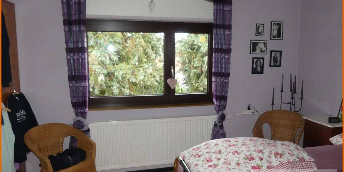 Mehrfamilienhaus, Wohnhaus Steinau an der Straße Steinau - 6 Zimmer, 130 m&sup2;, 289.000&euro; | Angebot:25746826