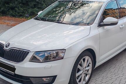 Skoda Octavia 213.000 km 9.200 &euro; München 80637