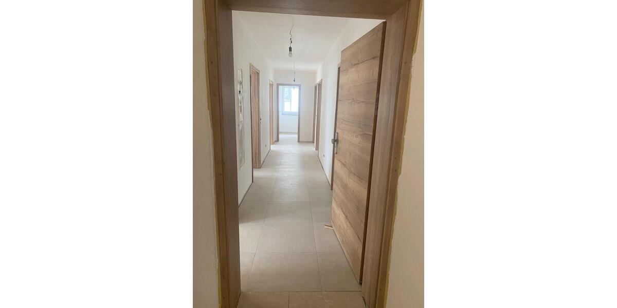 4-Raum-Wohnung, 1.Stock 4 zimmer