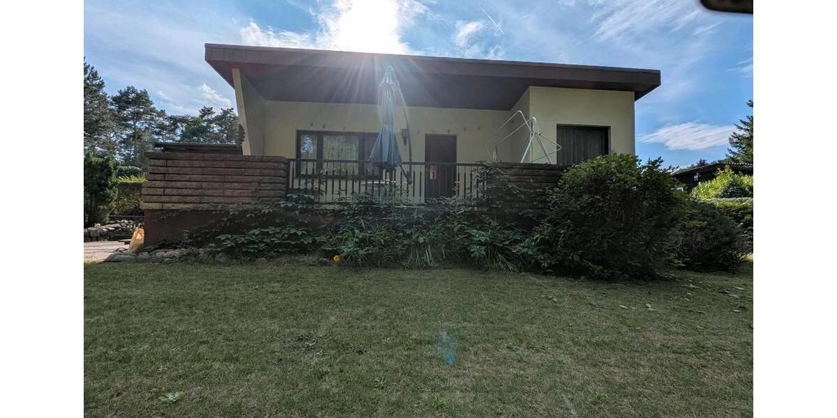 Grundstück mit Ferienbungalow 2 zimmer