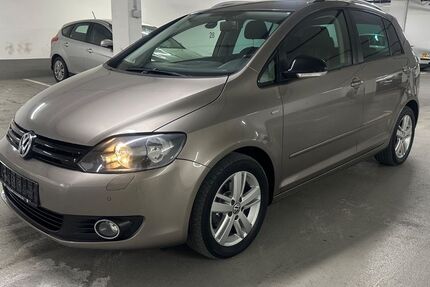 VW Golf 146.400 km 5.450 € München 81929
