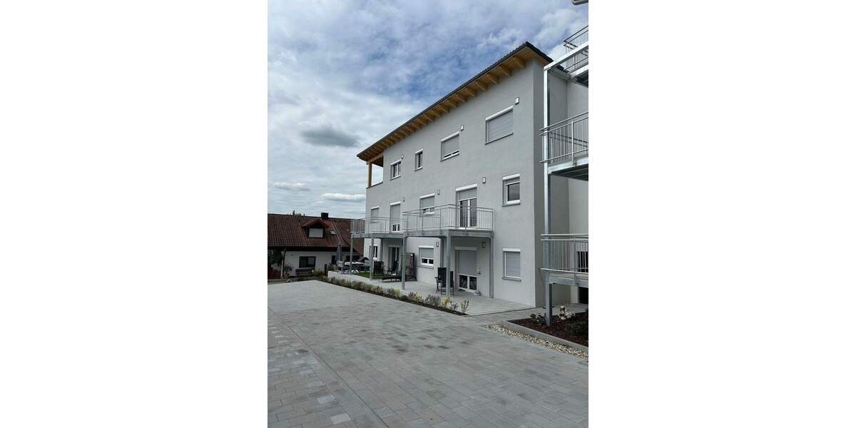 Top-Investment: Vermietete 3-Zimmer-Wohnung mit Terrasse zzgl. 2 Stellplätze! 3 zimmer