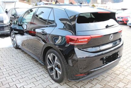 VW ID.3 18.500 km 24.950 &euro; Trostberg 83308