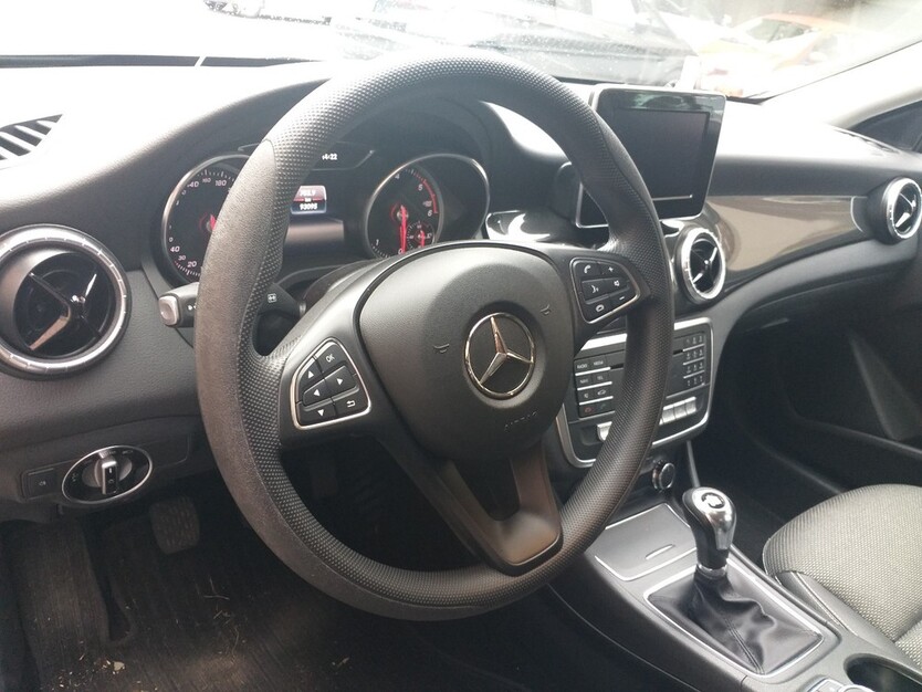 Mercedes-Benz CLA Shooting Brake 112.545 km 15.900 € Nürnberg 90403