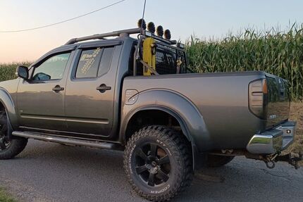 Nissan Navara 222.807 km 18.999 € Erbach 64711