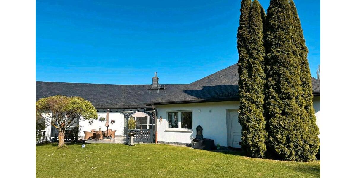 Villa Eschwege - 8 Zimmer, 300 m&sup2;, 675.000&euro; | Angebot:26404791