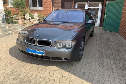 BMW 745