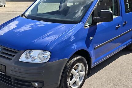VW Caddy 110.493 km 8.900 &euro; Baienfurt 88255