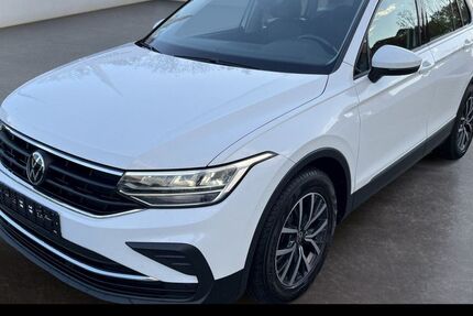 VW Tiguan 96.501 km 22.400 € Pirna 01796