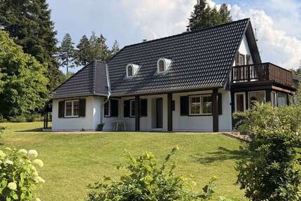Haus Rosengarten - 6 Zimmer, 150 m&sup2;, 2.000&euro; | Angebot:26993784