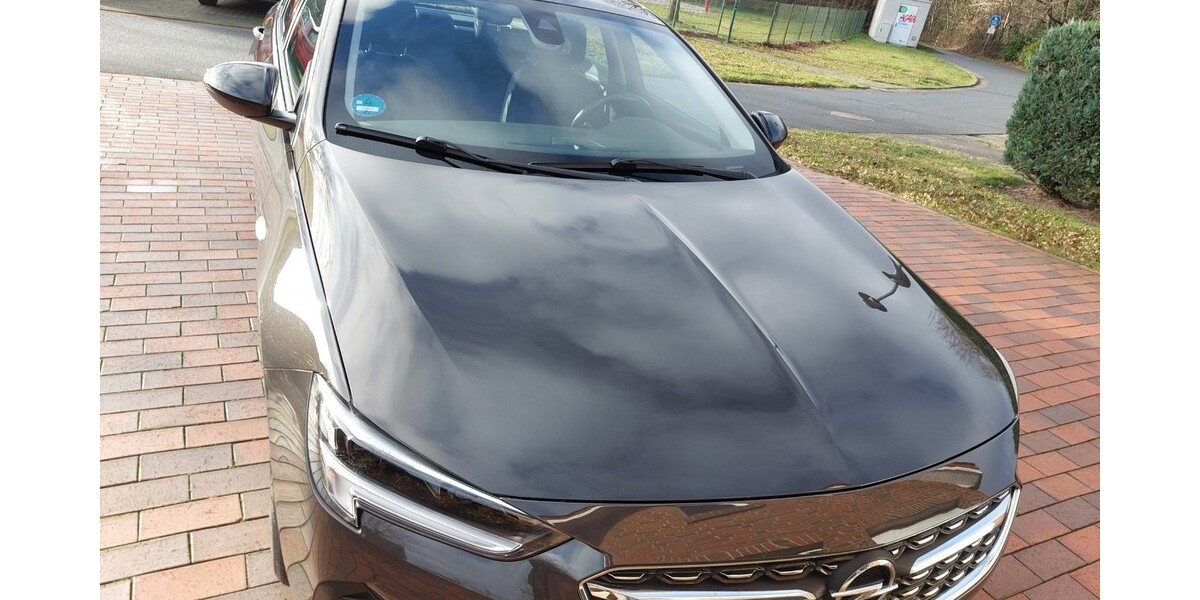 Opel Insignia 64.000 km 18.499 &euro; Westoverledingen 26810