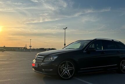 Mercedes-Benz C 250 208.000 km 12.500 &euro; Dagersheim 71034