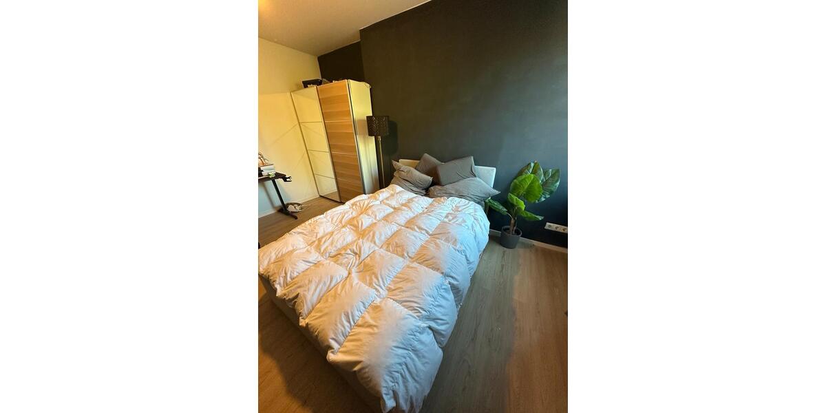 Dachgeschoßwohnung Hamburg Wandsbek - 1 Zimmer, 15 m&sup2;, 650&euro; | Angebot:25419657