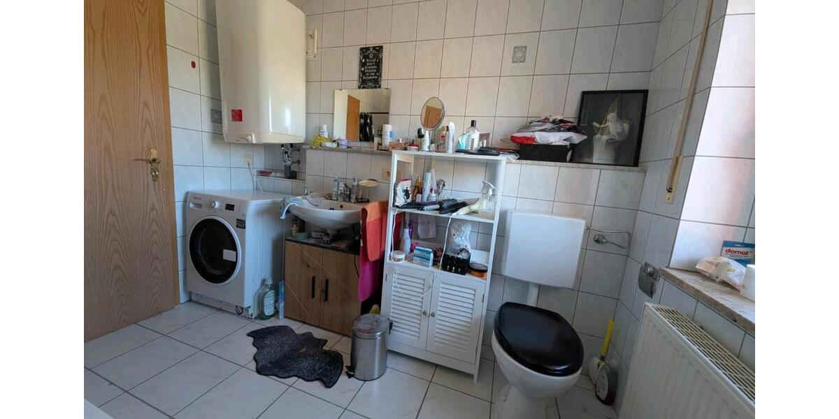 Etagenwohnung Schwarzenfeld - 4 Zimmer, 90 m&sup2;, 850&euro; | Angebot:26395836