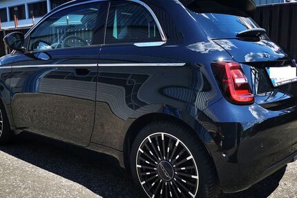 Fiat 500e 12.000 km 19.900 € Nürnberg 90480