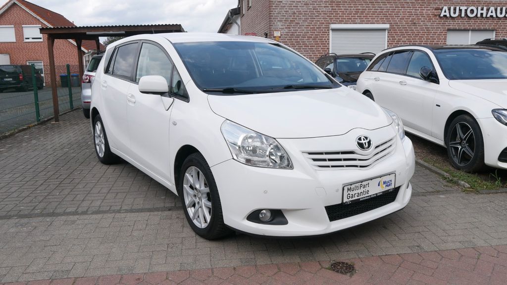 Toyota Verso 126.749 km 10.990 € Selm 59379