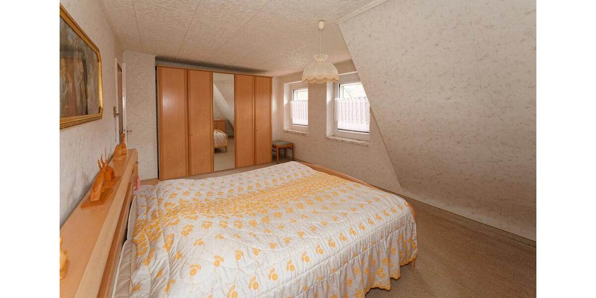 Einfamilienhaus Breitenworbis - 4 Zimmer, 120 m&sup2;, 175.000&euro; | Angebot:27077352