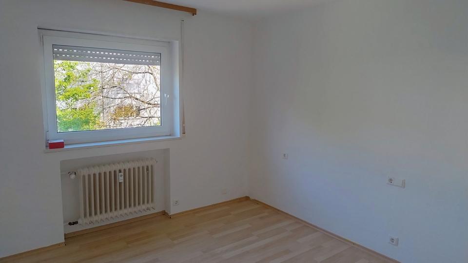 Etagenwohnung Radolfzell am Bodensee - 3.5 Zimmer, 82 m&sup2;, 920&euro; | Angebot:26399989