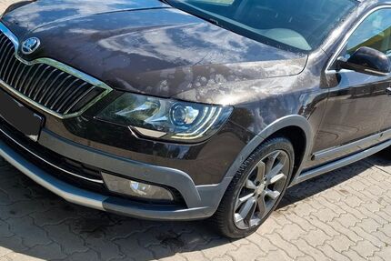 Skoda Superb 196.000 km 14.790 &euro; Einbeck 37574