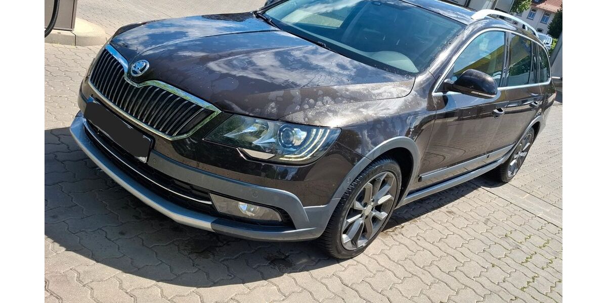 Skoda Superb 196.000 km 14.790 &euro; Einbeck 37574