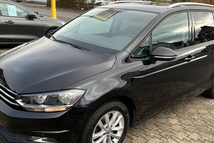 VW Touran 275.000 km 9.800 &euro; Lahntal/Sterzhausen 35094