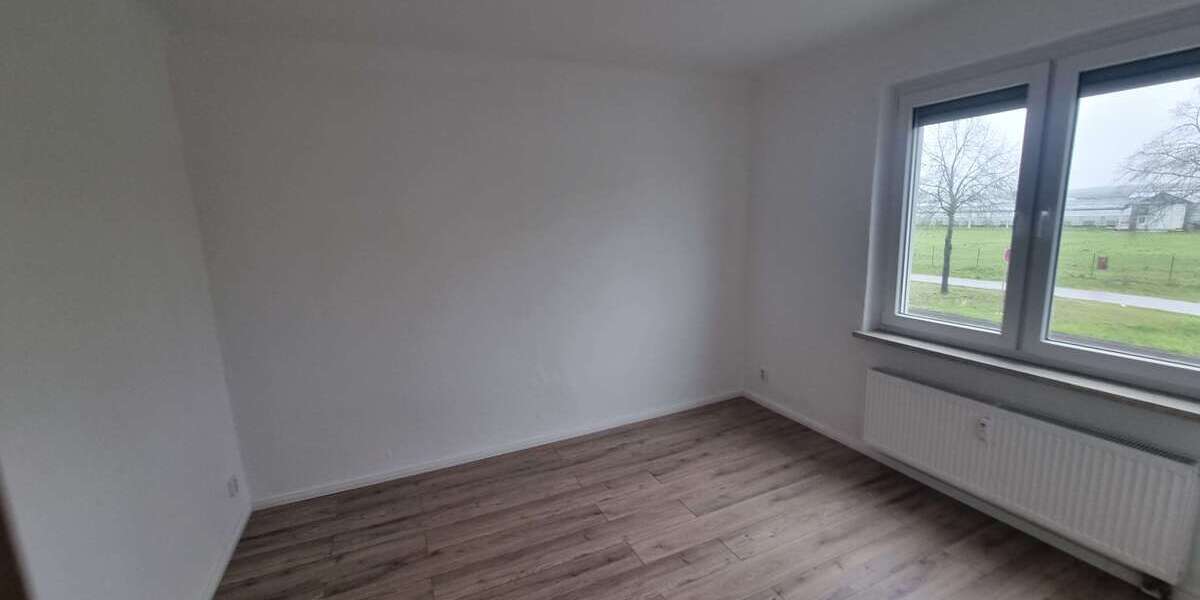 Etagenwohnung Genthin - 2 Zimmer, 50 m&sup2;, 352&euro; | Angebot:25888174