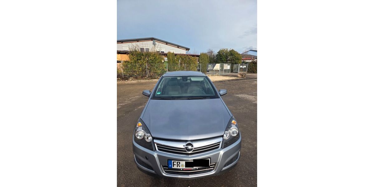 Opel Astra 196.000 km 1.950 &euro; Auggen 79424