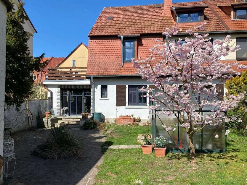 Haus zum Kaufen in Sondershausen 224.000 € 176 m²