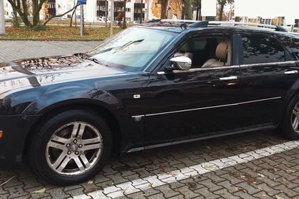 Chrysler 300C 215.000 km 3.499 &euro; Berlin 13405
