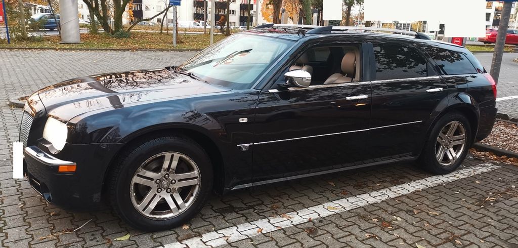 Chrysler 300C 215.000 km 3.499 &euro; Berlin 13405