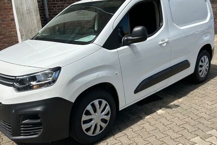 Citroen Berlingo 159.800 km 8.999 &euro; Köln 51069