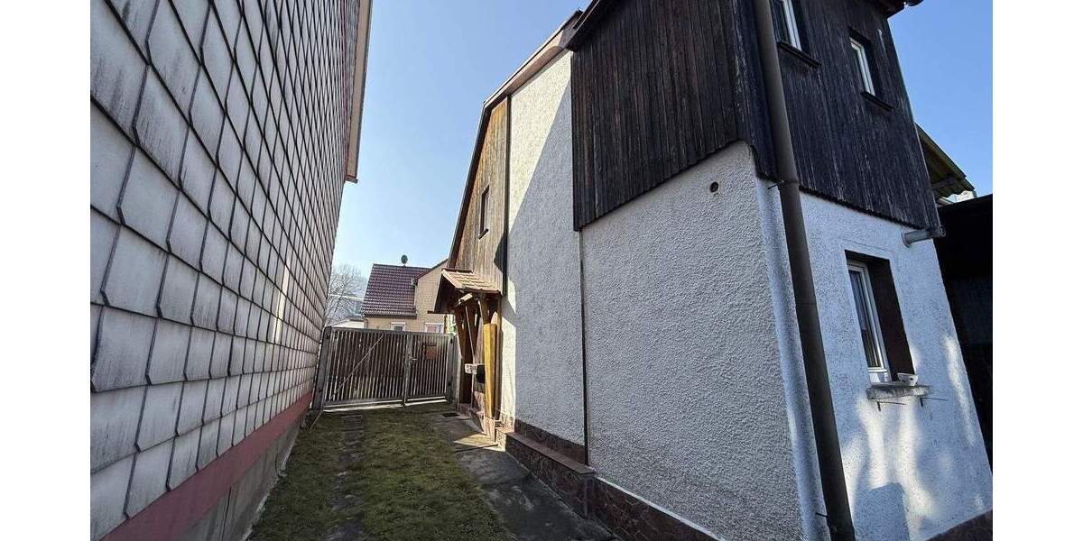 Einfamilienhaus Friedrichroda - 6 Zimmer, 123 m&sup2;, 95.000&euro; | Angebot:25772410