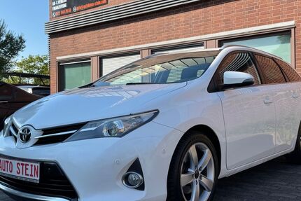 Toyota Auris 249.000 km 5.990 &euro; Rüsselsheim am Main 65428