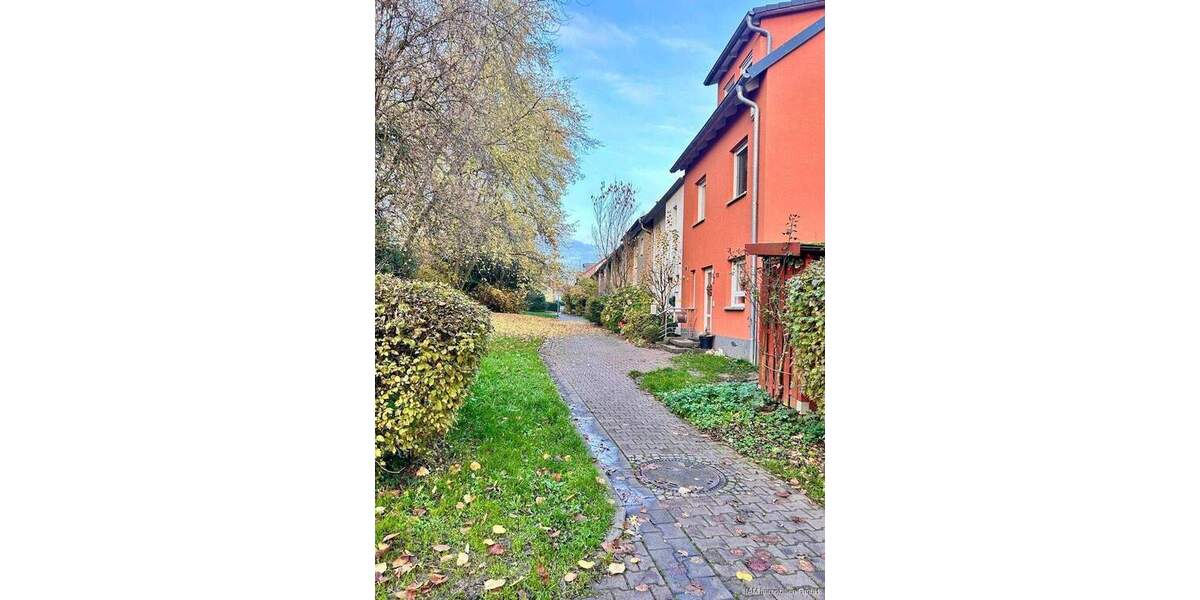 Familienfreundliches Haus in ruhiger Grünlage mit großem Garten 5 zimmer