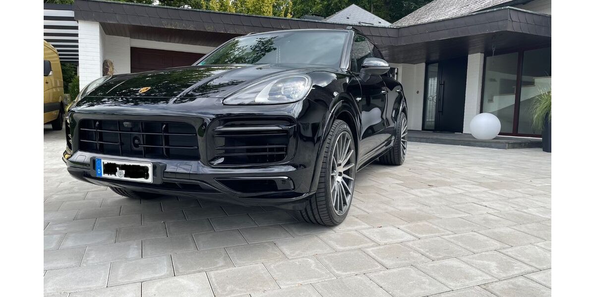 Porsche Cayenne 29.900 km 75.490 &euro; Menden 58710