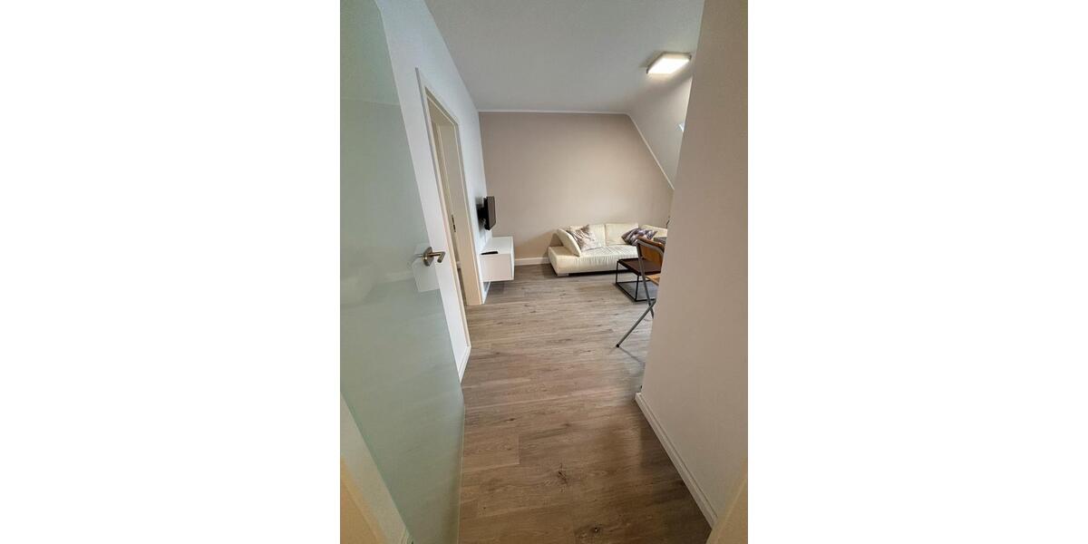 Etagenwohnung Wuppertal Lichtenplatz - 1.5 Zimmer, 43 m&sup2;, 550&euro; | Angebot:26020393