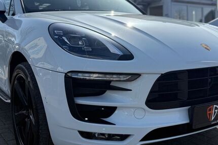 Porsche Macan 160.000 km 42.900 € Bielefeld 33659