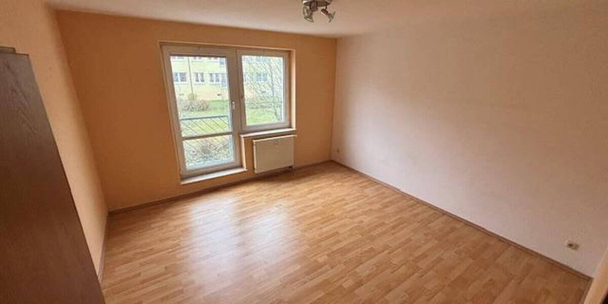 Etagenwohnung Riesa Pausitzer Delle - 4 Zimmer, 94 m&sup2;, 108.000&euro; | Angebot:26065097