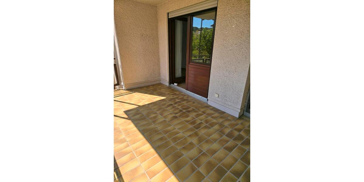 Etagenwohnung Bad Mergentheim - 3 Zimmer, 82 m&sup2;, 200.000&euro; | Angebot:27120849