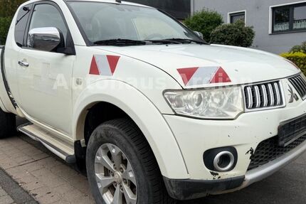 Mitsubishi L200 370.759 km 5.499 &euro; Kirchberg 55481