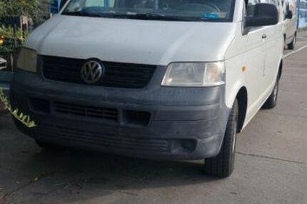 VW T5 Transporter 243.000 km 5.600 &euro; Durbach 77770