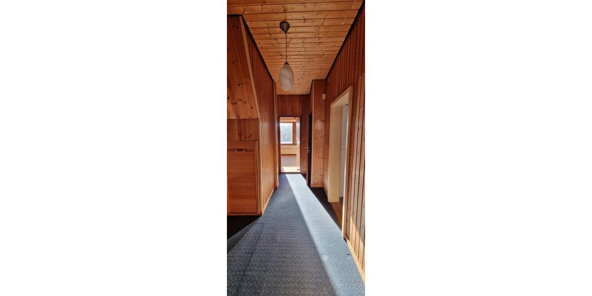 Einfamilienhaus Bremerhaven - 9 Zimmer, 180 m&sup2;, 169.000&euro; | Angebot:26990254