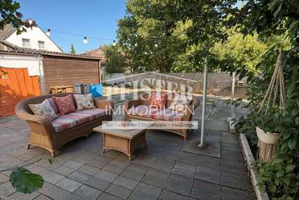 Haus zum Kaufen in Hallstadt 249.000 € 175 m² 8 zimmer