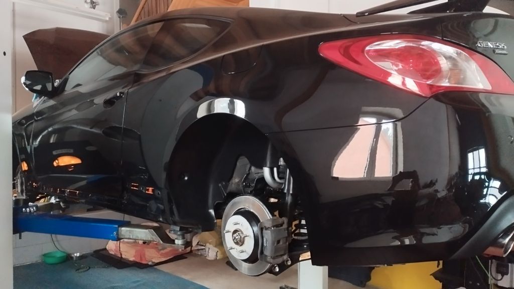 Hyundai Genesis 71.500 km 17.500 &euro; Britz 16230