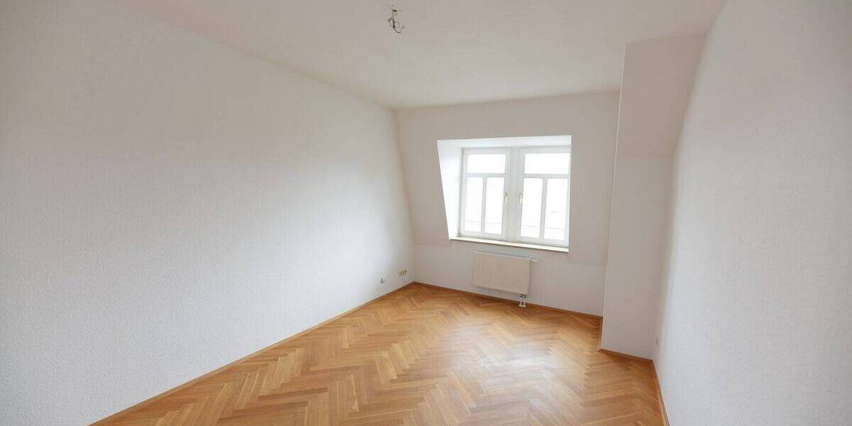 Etagenwohnung Dresden Innere Neustadt - 2 Zimmer, 68 m&sup2;, 725&euro; | Angebot:26822534