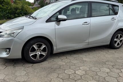 Toyota Verso 269.000 km 4.990 &euro; Stelle 21435