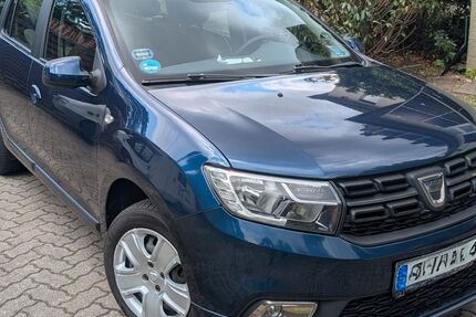 Dacia Logan 85.000 km 10.900 € Neumünster 24539
