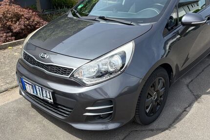 Kia Rio 91.000 km 6.299 &euro; Babenhausen 64832